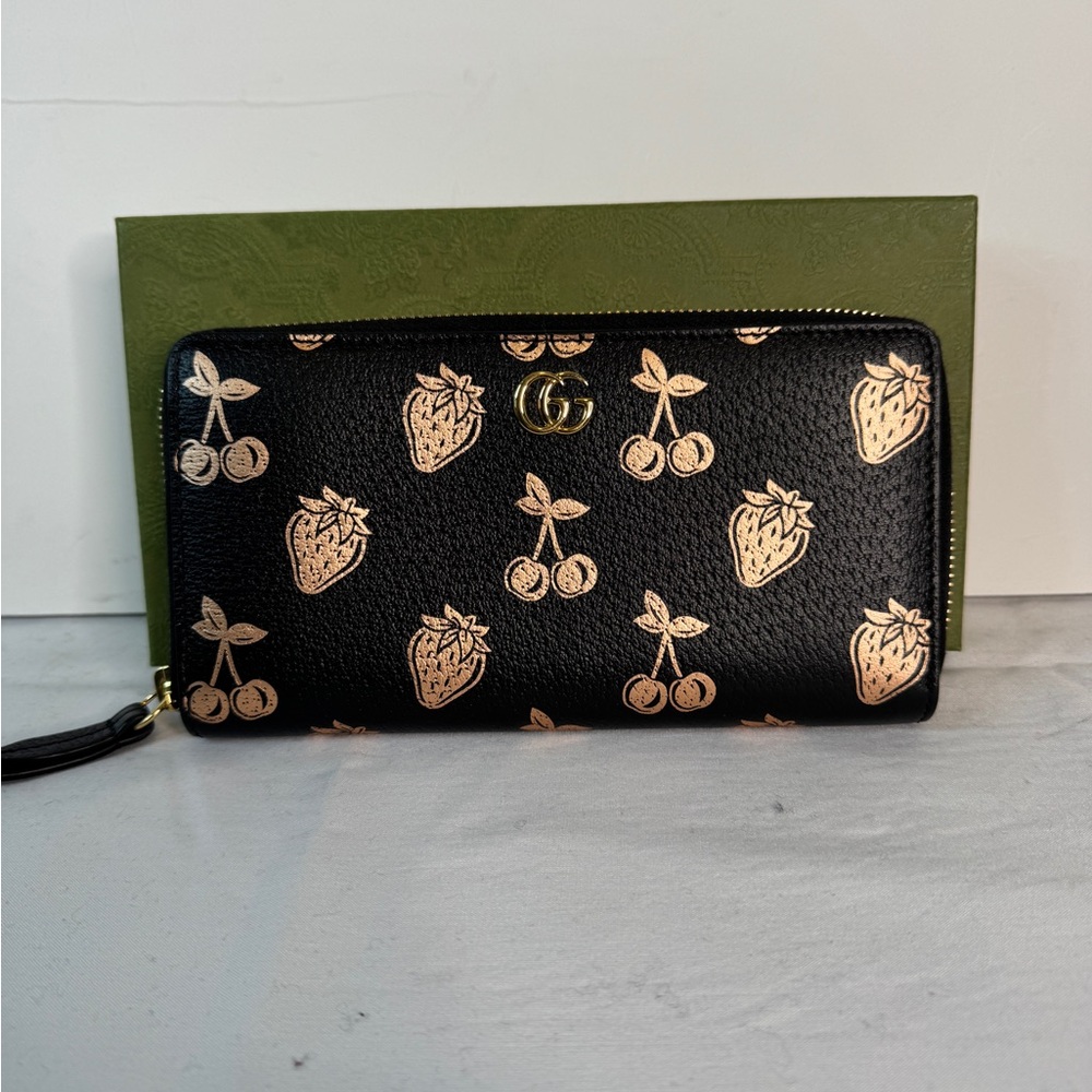 Gucci Marmont Strawberry Cherry Zip Around Wallet